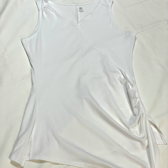 GAIAM V-Neck asymmetrical hem Top WHITE Sz M - Picture 8 of 9